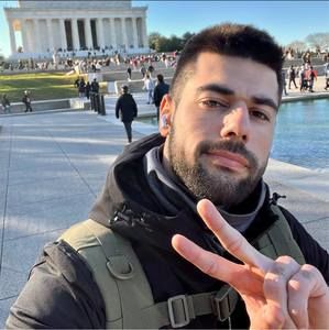 Meet your Posher, Júlio